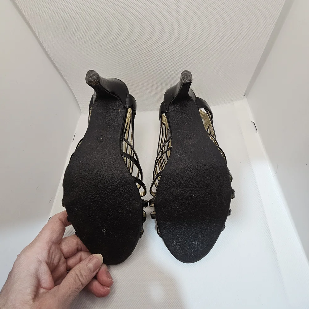 N/A chic black